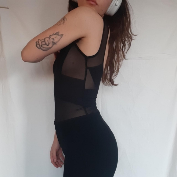 Mesh Tank Top - Picture 2 of 4